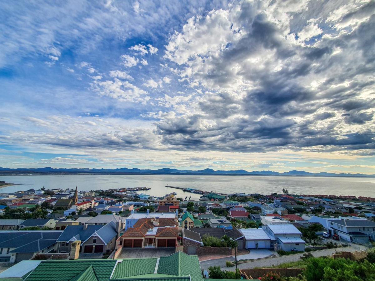 3Coloursblue Guest House Mosselbaai Buitenkant foto
