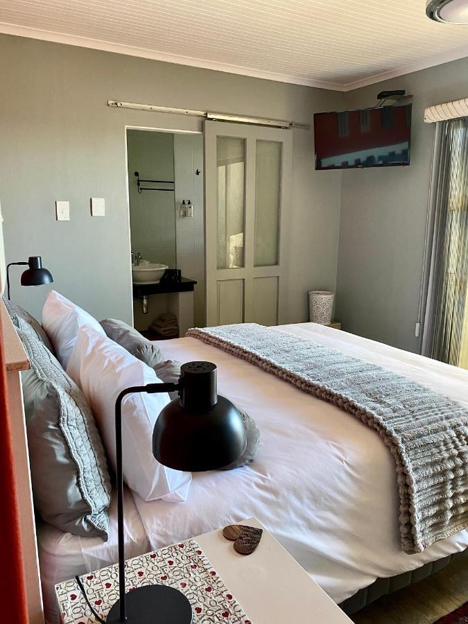 3Coloursblue Guest House Mosselbaai Buitenkant foto