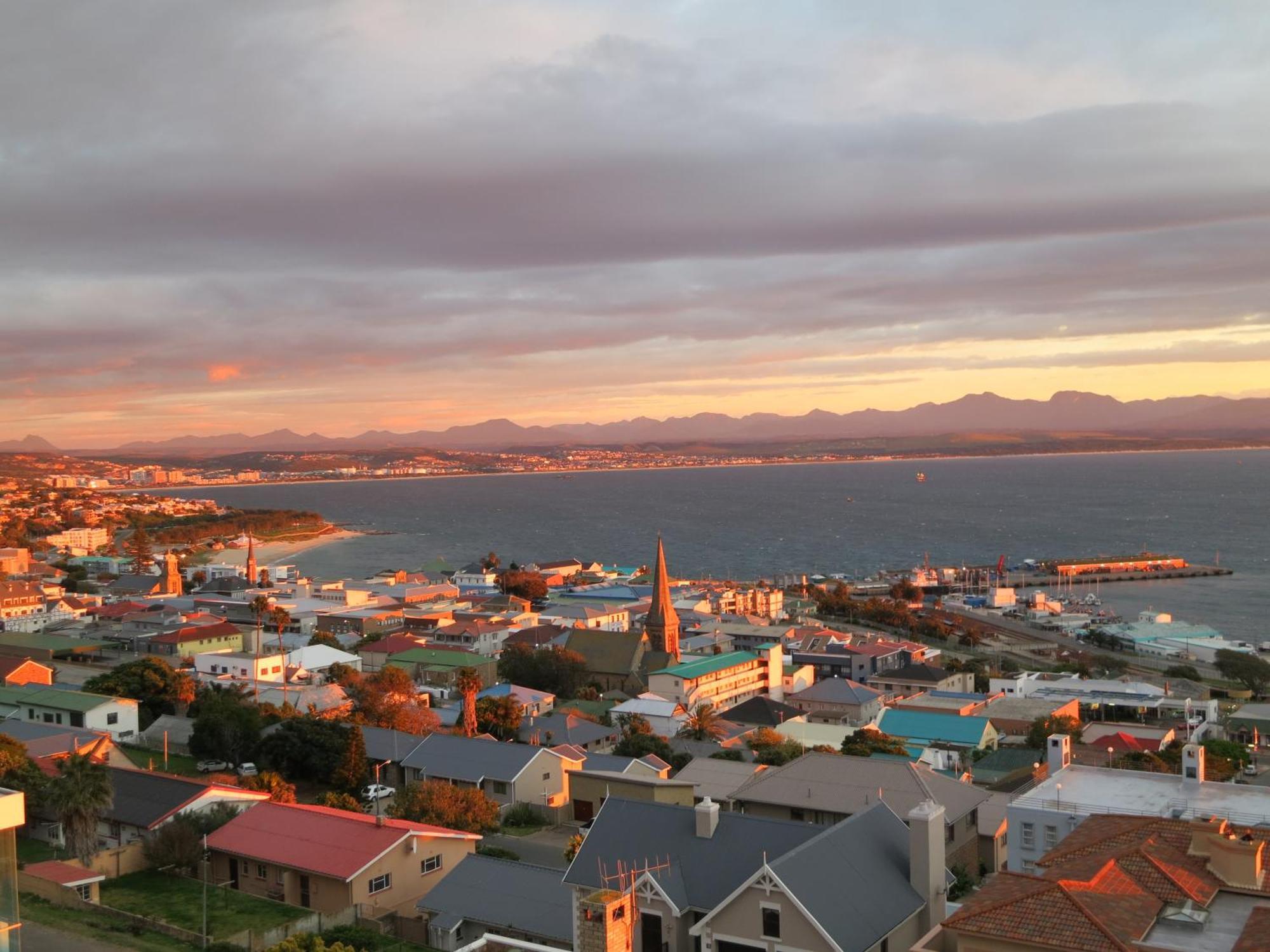 3Coloursblue Guest House Mosselbaai Buitenkant foto